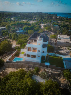 The Queen House- Villa